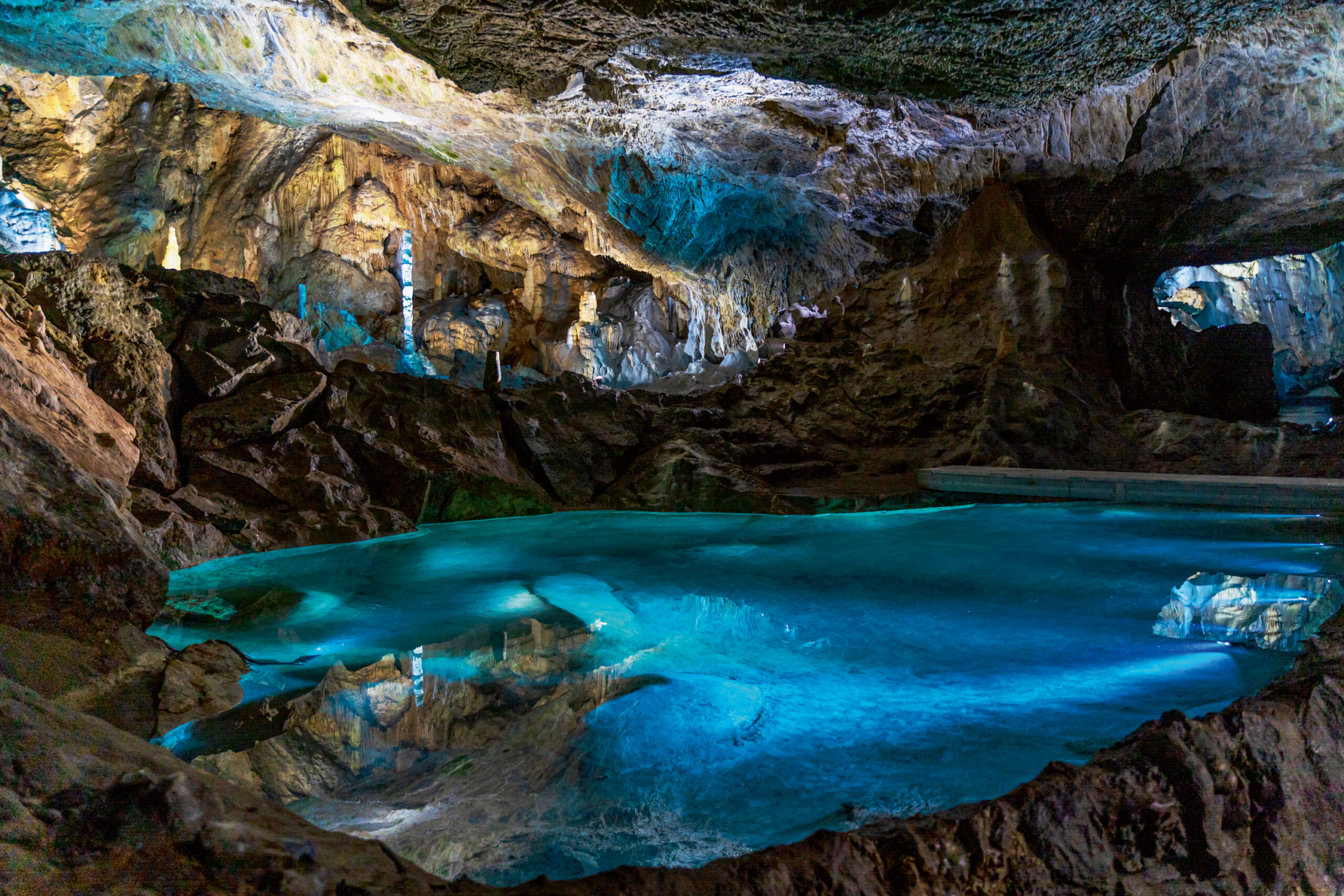 Die Rübeländer Baumannshöhle ist eines von zahlreichen beeindruckenden Ausflugszielen in der Region Oberharz am Brocken. (Foto: epr/Tourismusbetrieb Stadt Oberharz am Brocken/Jan Reichel)